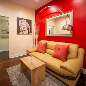 Private In A Shared 15 Minutes To Times Square! Nueva York
